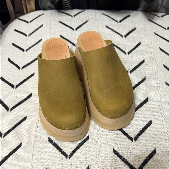 Bryr Shoes - Bryr green Women's Clogs 37